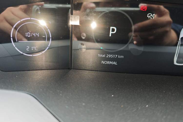 Used CHANGAN UNI-V 2022 1.5T Prestige Version Odometer Close Up