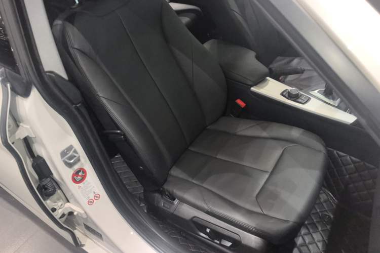 Used BMW 3 Series GT 2013 320i Leading Model Right Front Seat