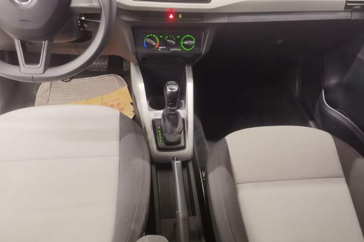 Used Skoda Fabia 2016 1.4L Automatic Car Enjoy Edition