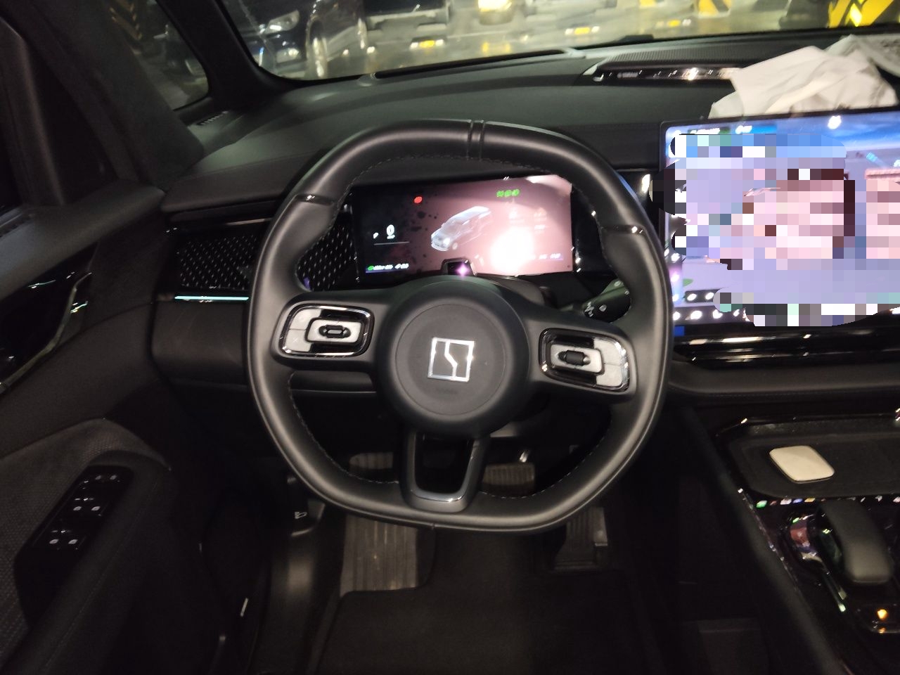 Zeekr 009 2024 Six-Seat Executive Version 4WD 108 kWh — снимка 9