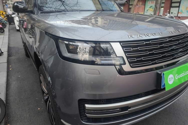 Used Land Rover Range Rover 2023 3.0 L6 400 PS Prestige Seven-Seater Extended Version