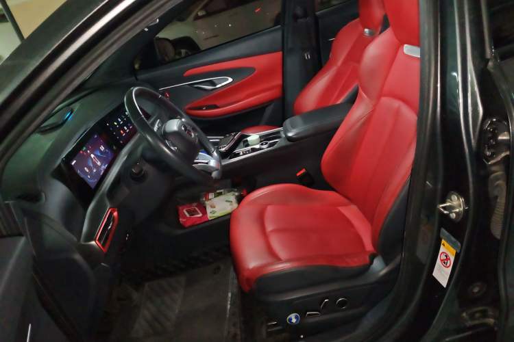 Used CHANGAN UNI-T 2020 1.5T Flagship Version
