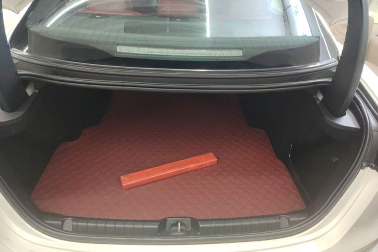 Used Maserati Ghibli 2014 3.0T Standard Edition Trunk