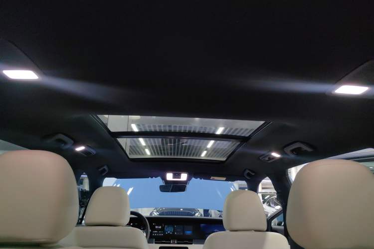 Used Li Auto ONE 2021 Extended-Range 6-Seater Version
