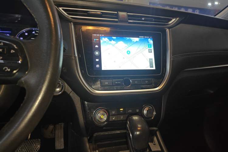 Used Roewe RX3 2018 1.6L CVT Internet Smart Edition
