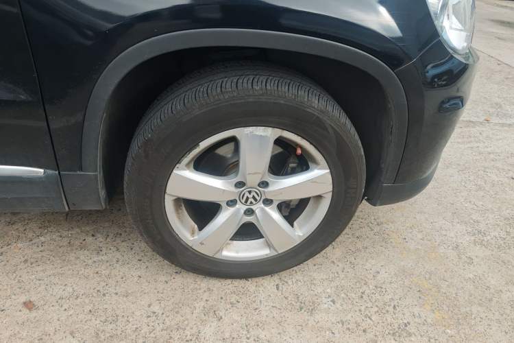 Used Volkswagen Tiguan 2012 1.8TSI Automatic Two-Wheel Drive Elite Edition Right Front Wheel Hub