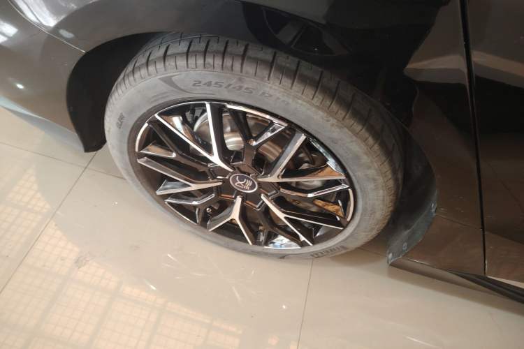 Used BYD Han 2025 DM-i 125KM Prestige Model