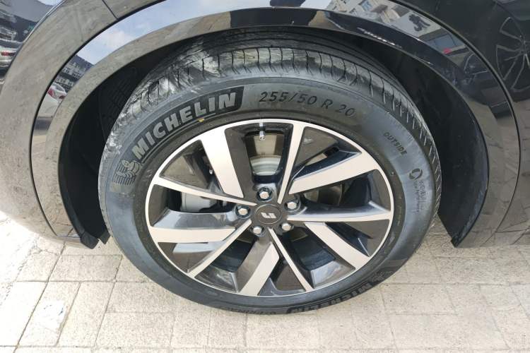 Used Li Auto L8 2023 Pro Model Left Front Wheel Hub