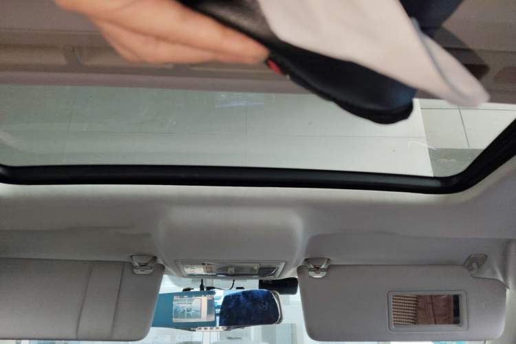 Used Skoda Rapid 2013 1.6L Manual Smart Selection Model
