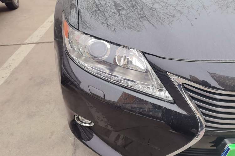 Used Lexus ES 2014 300h Luxury Edition