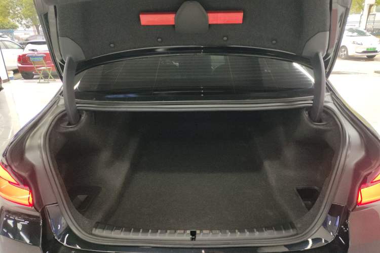 Used BMW 5 Series 2022 Second Facelift 530Li Leading Edition M Sport Package