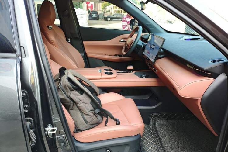 Used Changan UNI-Z 2025 1.5T Premium Edition
