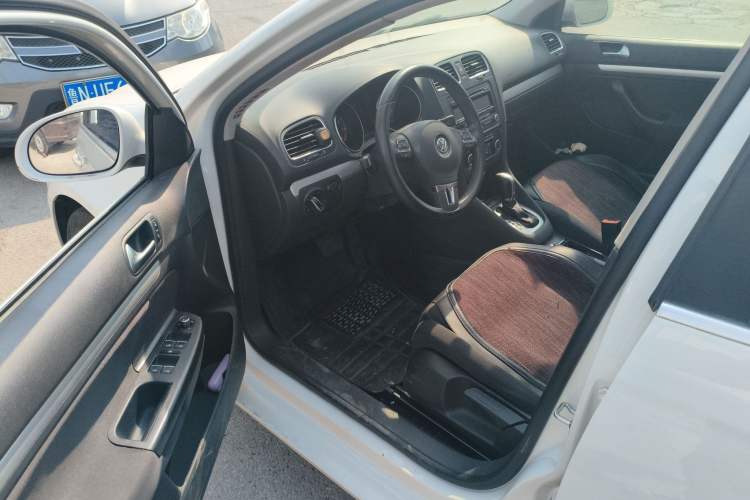 Used Volkswagen Golf 2011 1.4 TSI Comfort Travel Edition
