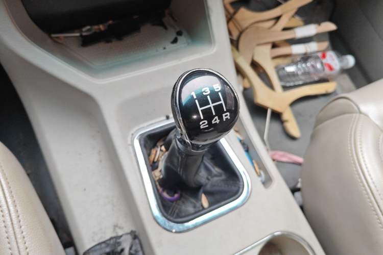 Used FORTHING Lingzhi 2017 M5 1.6L Comfort Model
