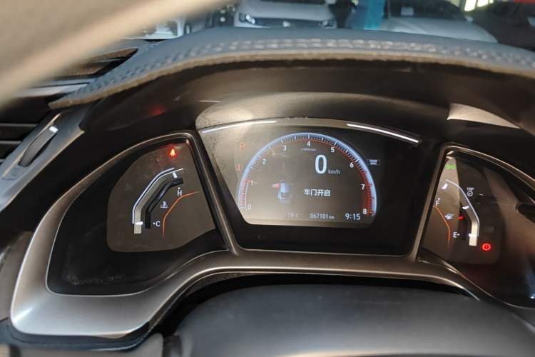 Used Honda Civic 2021 HATCHBACK 220TURBO CVT Trendy Cool Edition