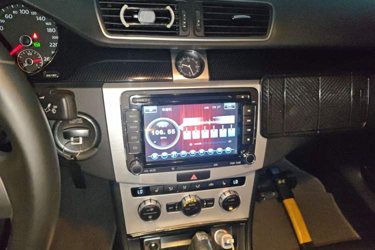 Used Volkswagen Magotan 2012 Revised 1.8TSI Luxury Version Audio And AC Panel