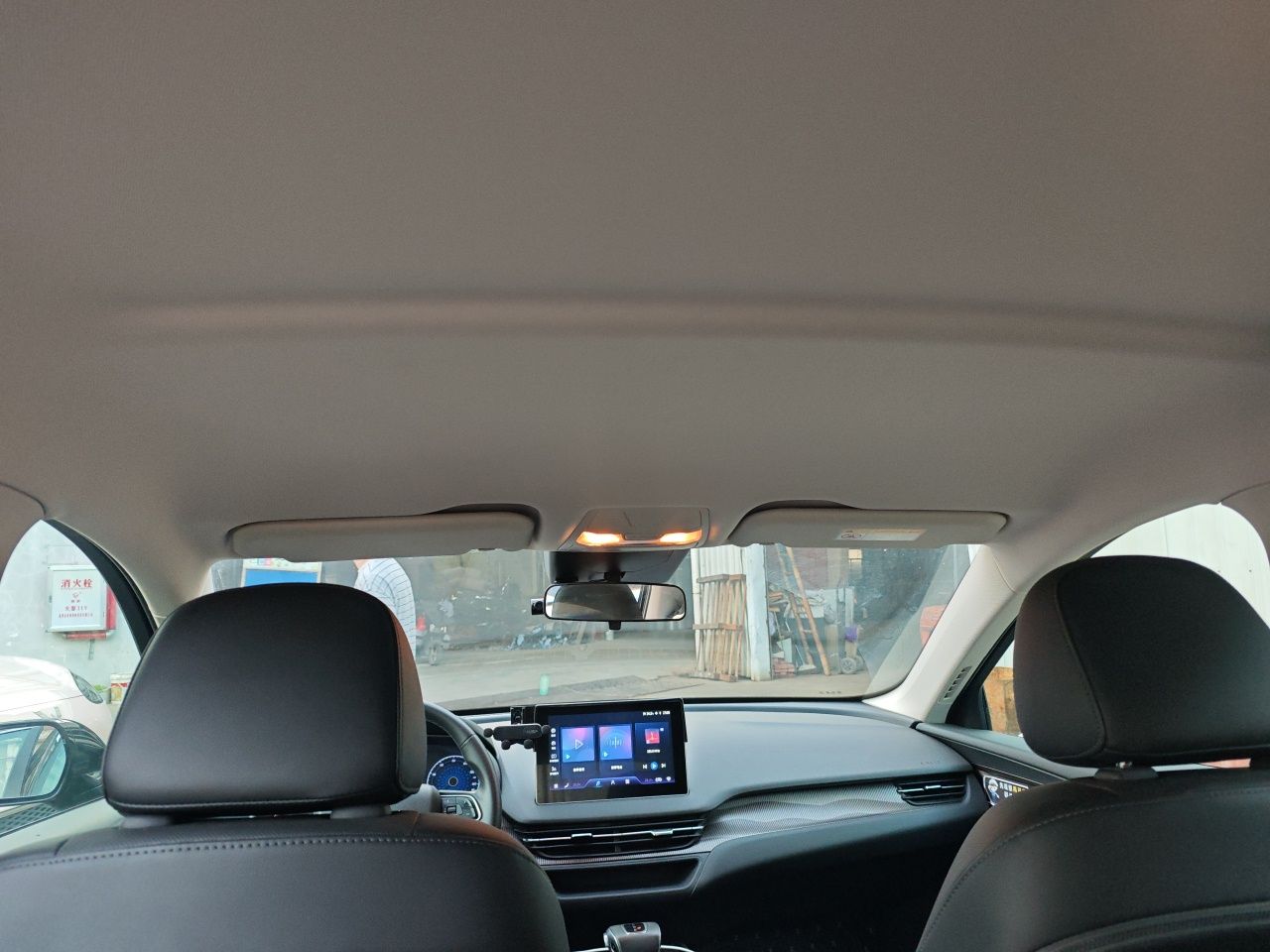 Hongqi E-QM5 2024 450km Range Commuter Version — снимка 18