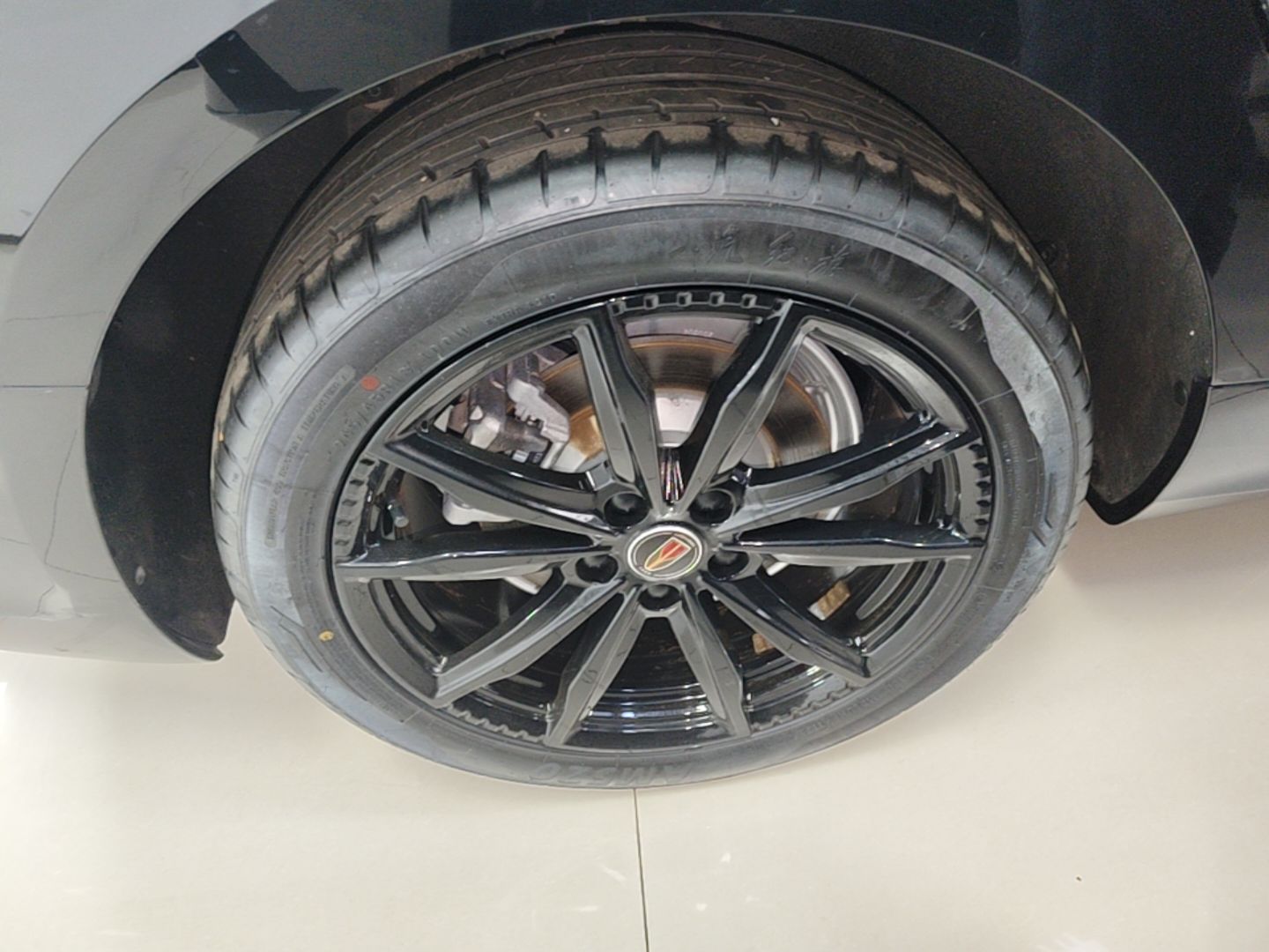 Hongqi H5 2025 1.5T DCT Xuan Ying Edition — снимка 11