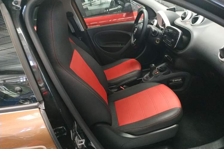 Used smart forfour 2016 1.0L 52 kW Dynamic Edition