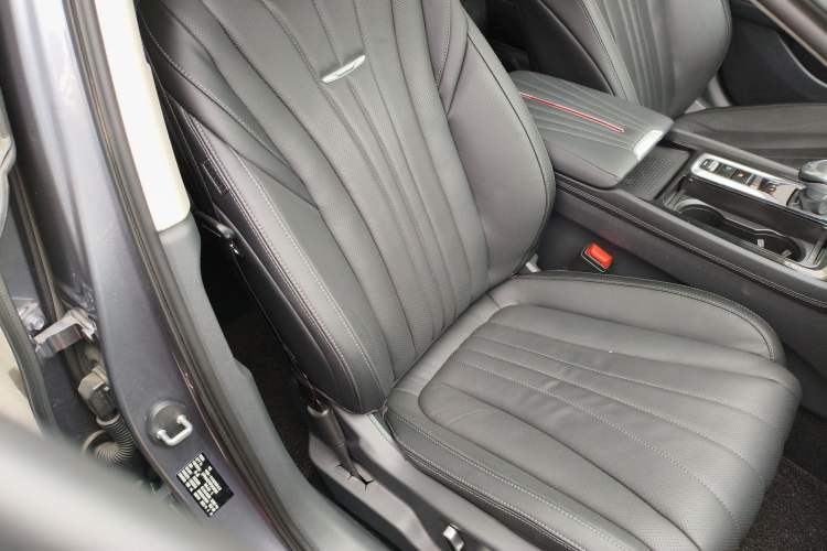 Used Hongqi H5 2023 2.0T Automatic Smart Connect Flagship Edition