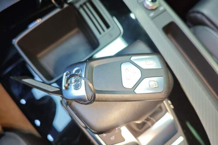 Used Audi Q5L 2022 40T Luxury Dynamic Model