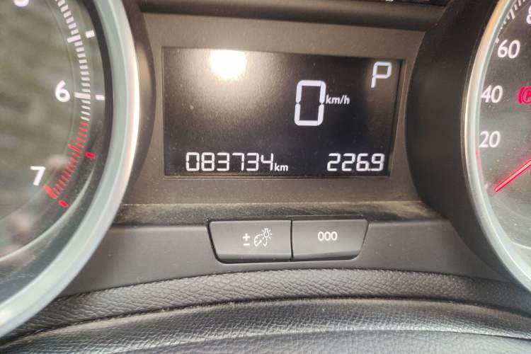 Used Peugeot 408 2015 1.2T Automatic Luxury Edition Odometer Close Up