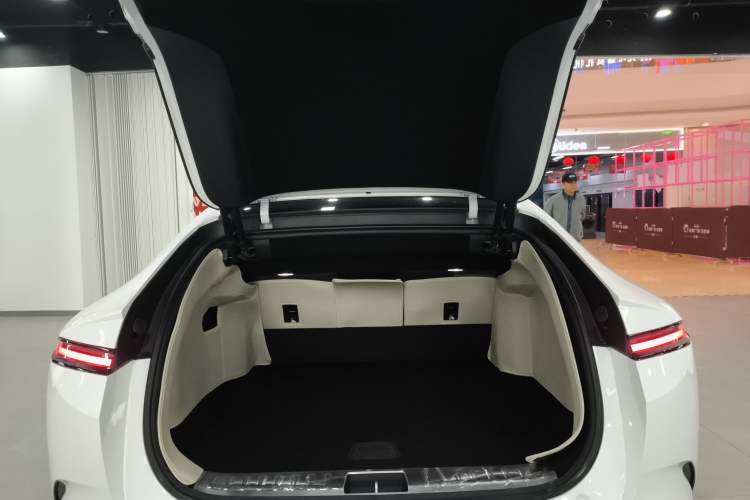 Used Avatr 12 2025 Refresh Max Extended-Range Version