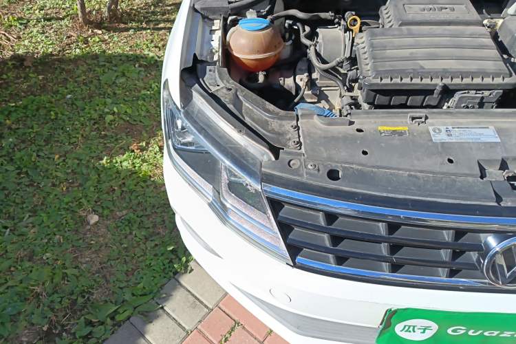 Used Volkswagen Jetta 2019 Dream Edition 1.5L Manual Fashion Version
