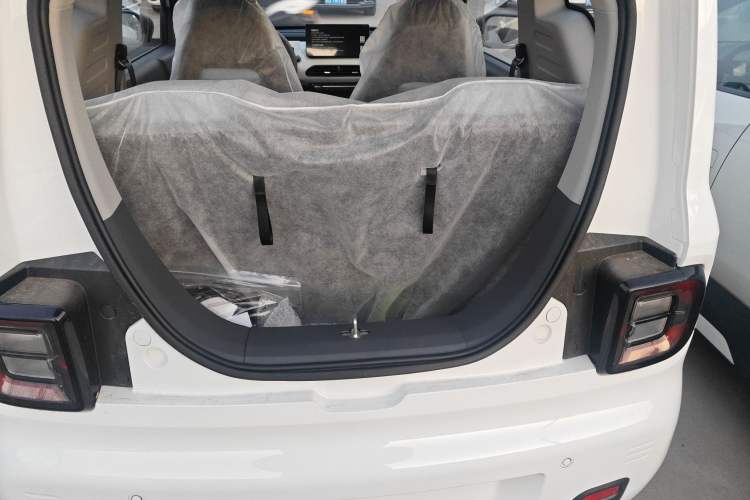 Used Geely Galaxy Panda 2024 Panda Mini 200km Endurance Bear
