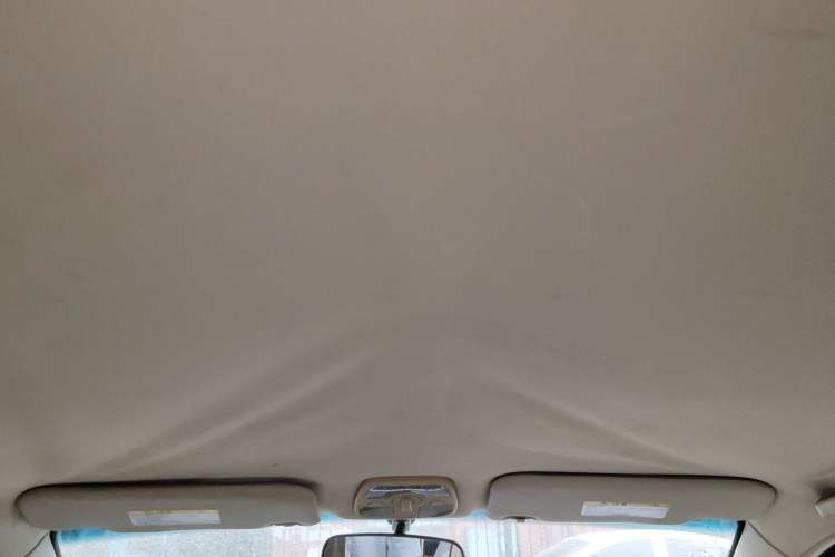 Used Chery Fengyun 2 2010 Hatchback 1.5L Ambition Model Headliner