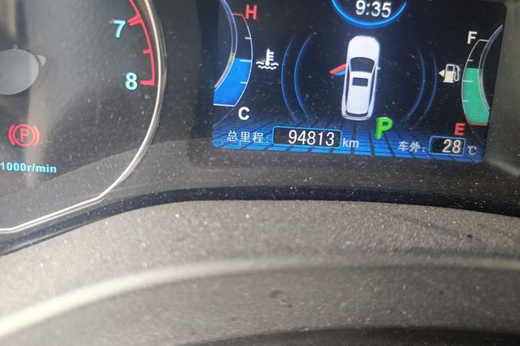 Used BYD Song 2017 Gaishe Upgrade Edition 1.5TID Automatic Elite Model Odometer Close Up