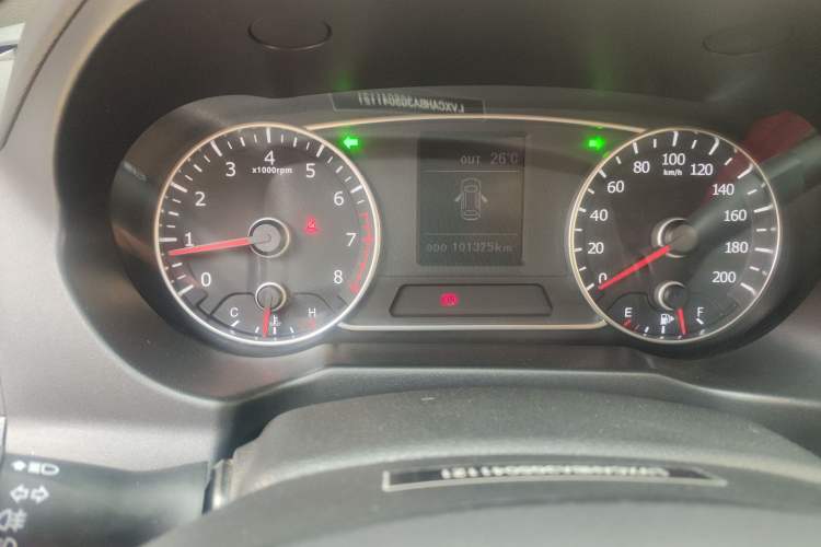 Used Land X5 2016 Plus 1.5T Manual Enjoyment Edition Odometer Close Up