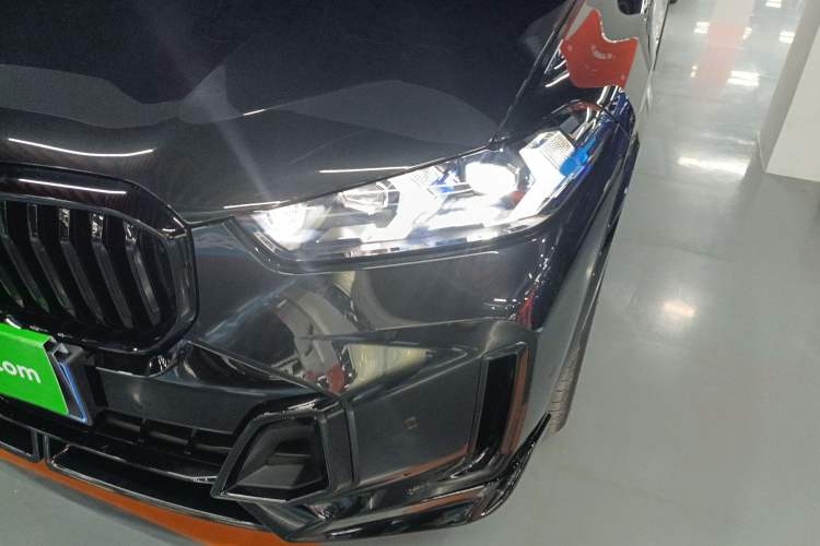 Used BMW X5 2023 xDrive 40Li M Sport Night Edition Package
