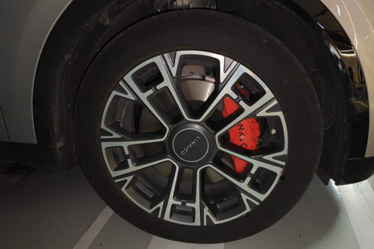 Used Lynk & Co 900 2025 1.5T Ultra
