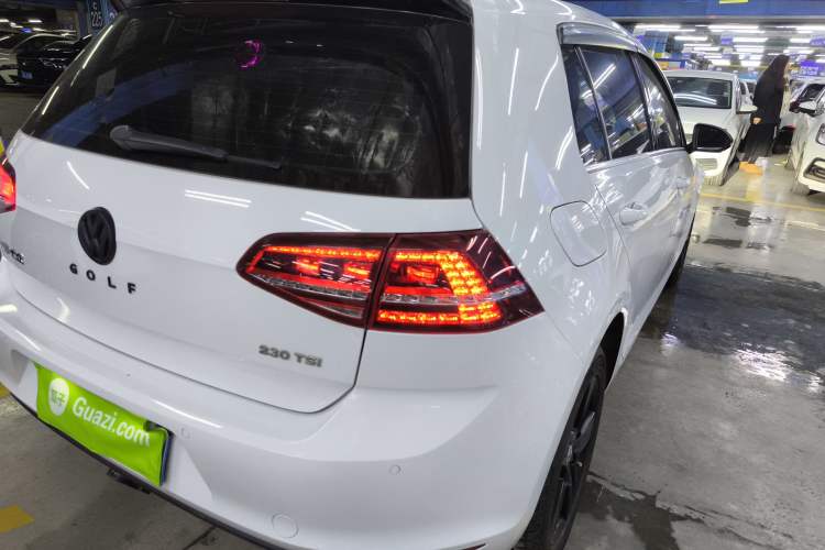 Used Volkswagen Golf 2017 230TSI Automatic Comfort Edition – Celebrating Milestone of One Million Units