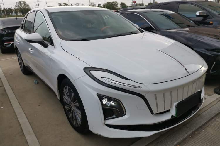 Used Hongqi E-QM5 2022 431 km Charge & Enjoy Edition