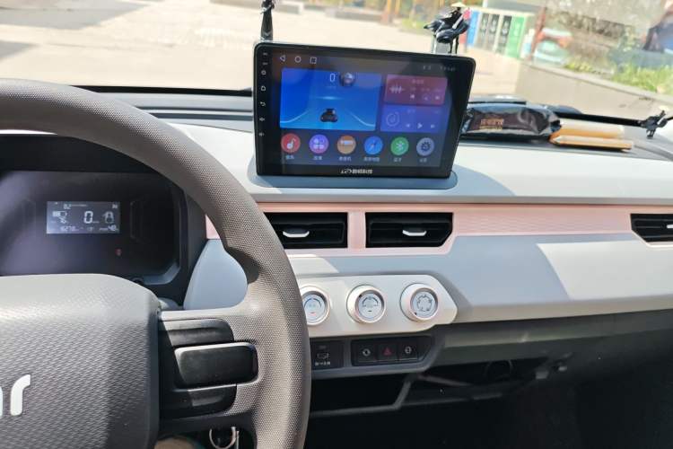 Used Chery QQ Ice Cream 2023 120km Ice Cream-Type Lithium Iron Phosphate Audio And AC Panel