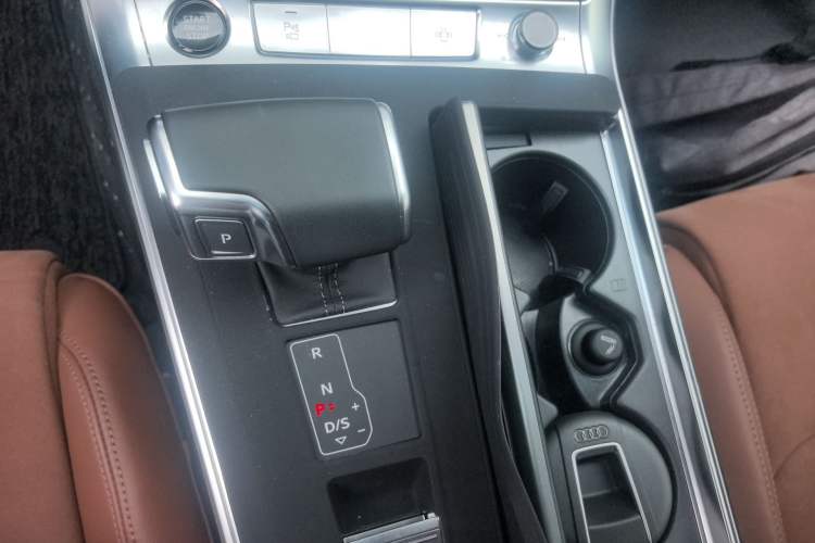 Used Audi A7L 2024 45 TFSI Luxury Edition Gear Lever