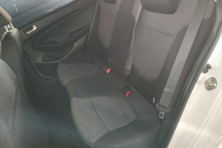 Used Hyundai Verna (older generation) 2020 1.4L Manual GL Refreshed Edition Left Rear Seat