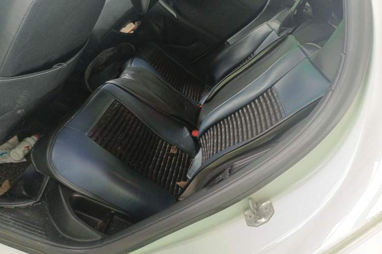 Used Volvo V40 2014 2.0T Zhiyi Version
