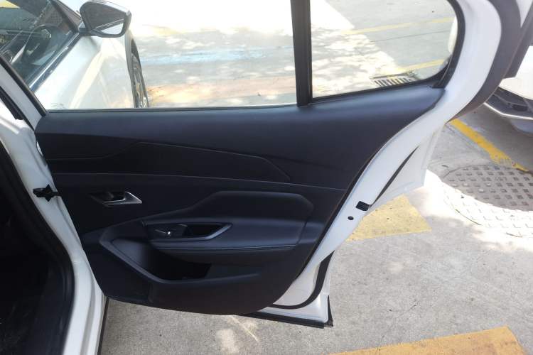 Used Peugeot 408X 2023 Gravity Edition
