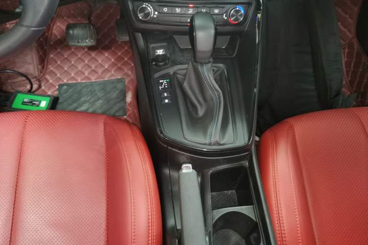 Used Peugeot 308 2016 1.6L Automatic Fashion Edition