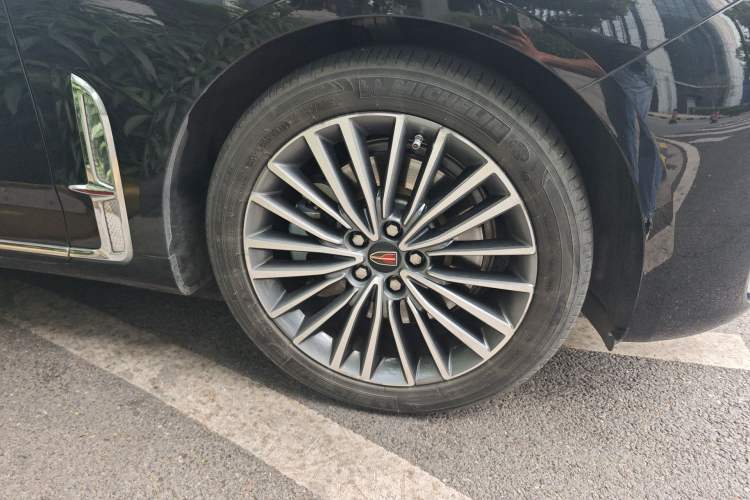 Used Hongqi H9 2022 2.0T Smart Connect Flagship Edition Right Front Wheel Hub