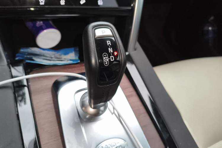 Used Land Rover Discovery Sport 2020 249 PS R-Dynamic Performance Tech Edition 5 Seats
