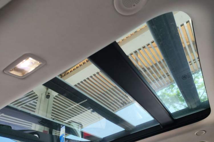 Used Land Rover Defender 2020 110 P400 HSE Headliner