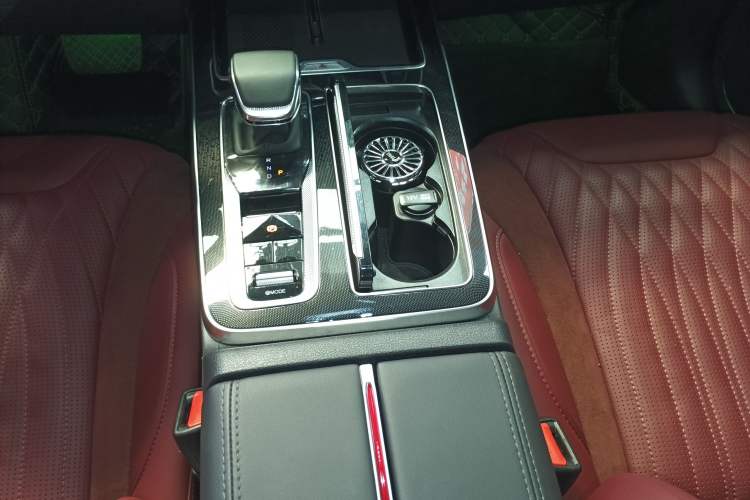 Used Hongqi HS5 2023 2.0T Qixiang Pro Edition
