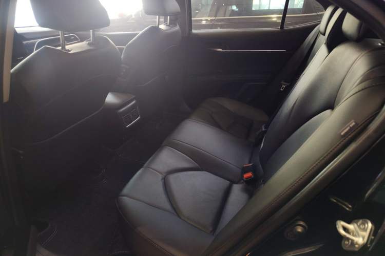 Used Toyota Camry 2021 2.0G Luxury Edition