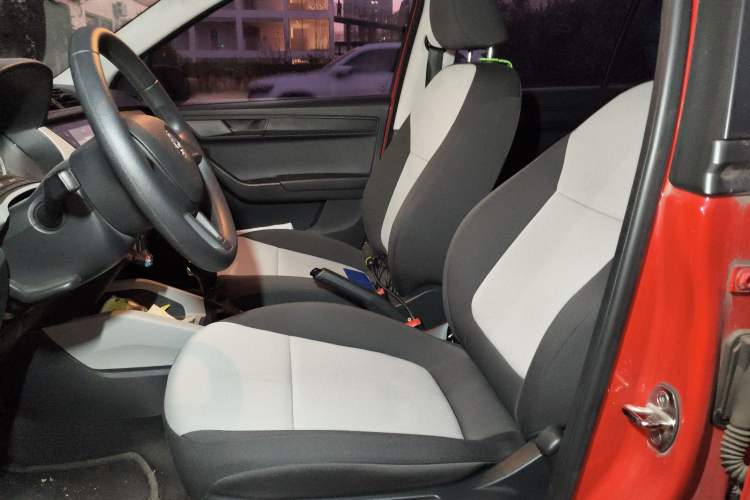 Used Skoda Fabia 2017 1.4L Automatic Car Enjoy Edition
