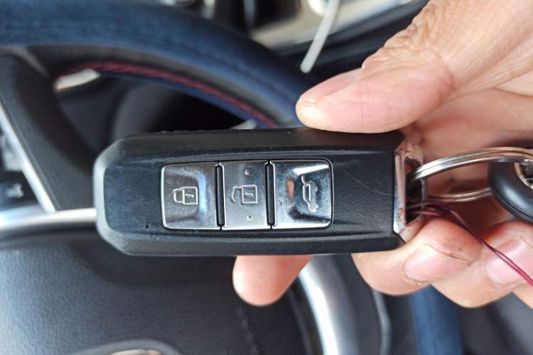 Used Baojun 560 2015 1.8L manual luxury version