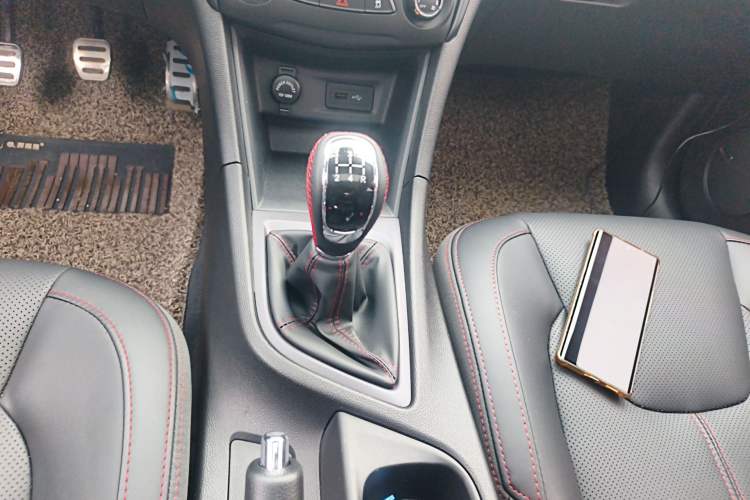 Used Chery Arrizo 5 2018 1.5L Manual Tribute to Youth Edition Gear Lever